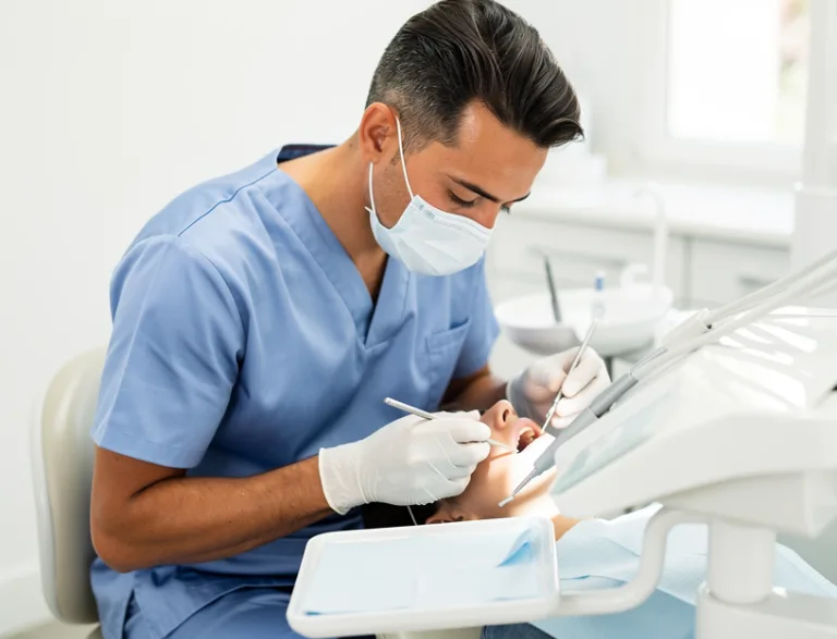Dentista servicio en Roquetas de Mar
